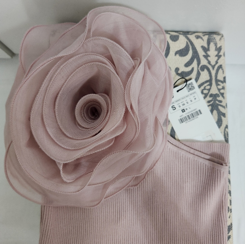 NWT Zara Asymmetrical  Top with Flower - Picture 8 of 9